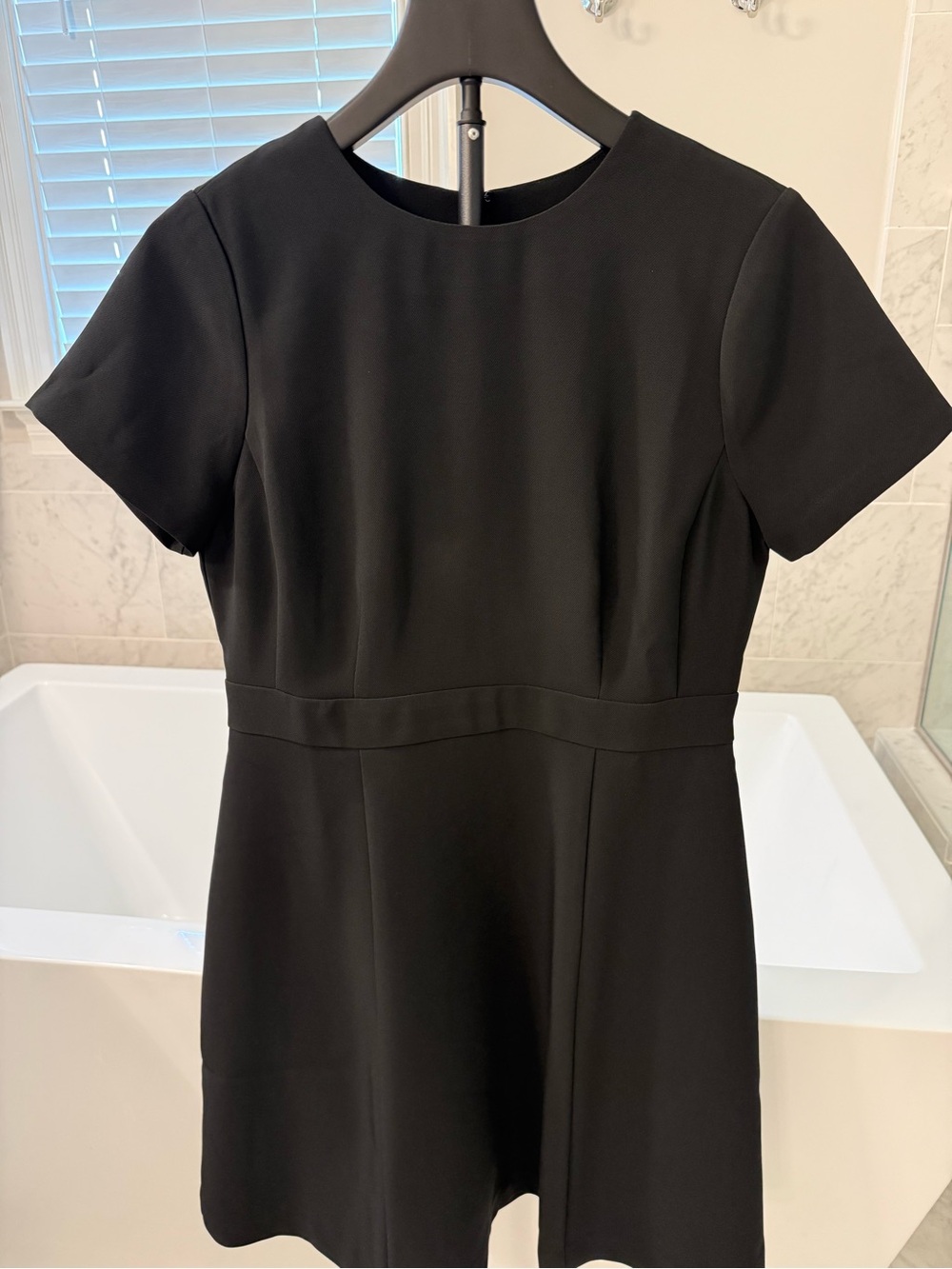 Ann Taylor Classic Black Short Sleeve Dress Size 6p